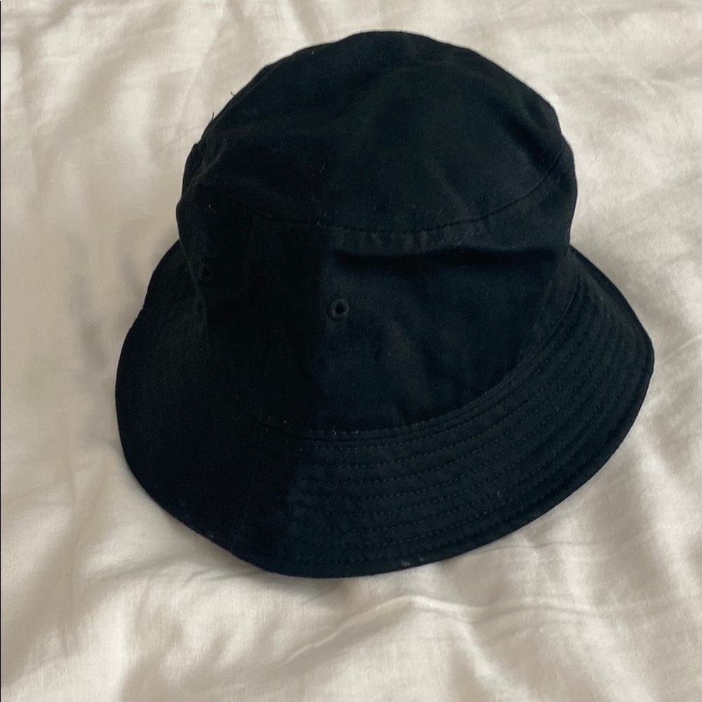 Black Bucket Hat with Wide Brim and Textured Fabric
